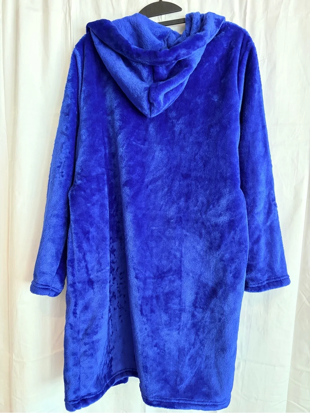 NWT Cozy Plush Hooded Kids velour robe in Royal Blue